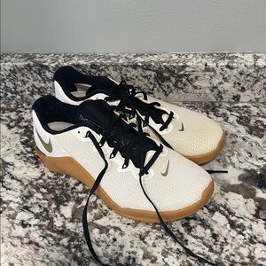 Nike Cream and Gold Training Shoes